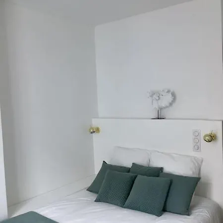 Appartement Cocon Chic Parisien Niche Au Coeur De Montmartre Extérieur photo